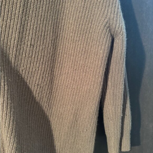 Jenni Kayne Cashmere Cocoon Cardigan in Olive - Picture 5 of 8